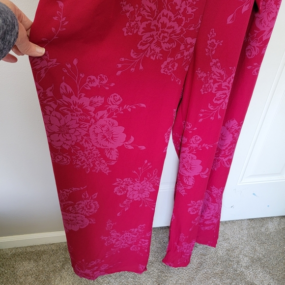 Express Sleeveless Front Tie Wide Leg Jumpsuit Magenta Purple Floral XL - Picture 3 of 11